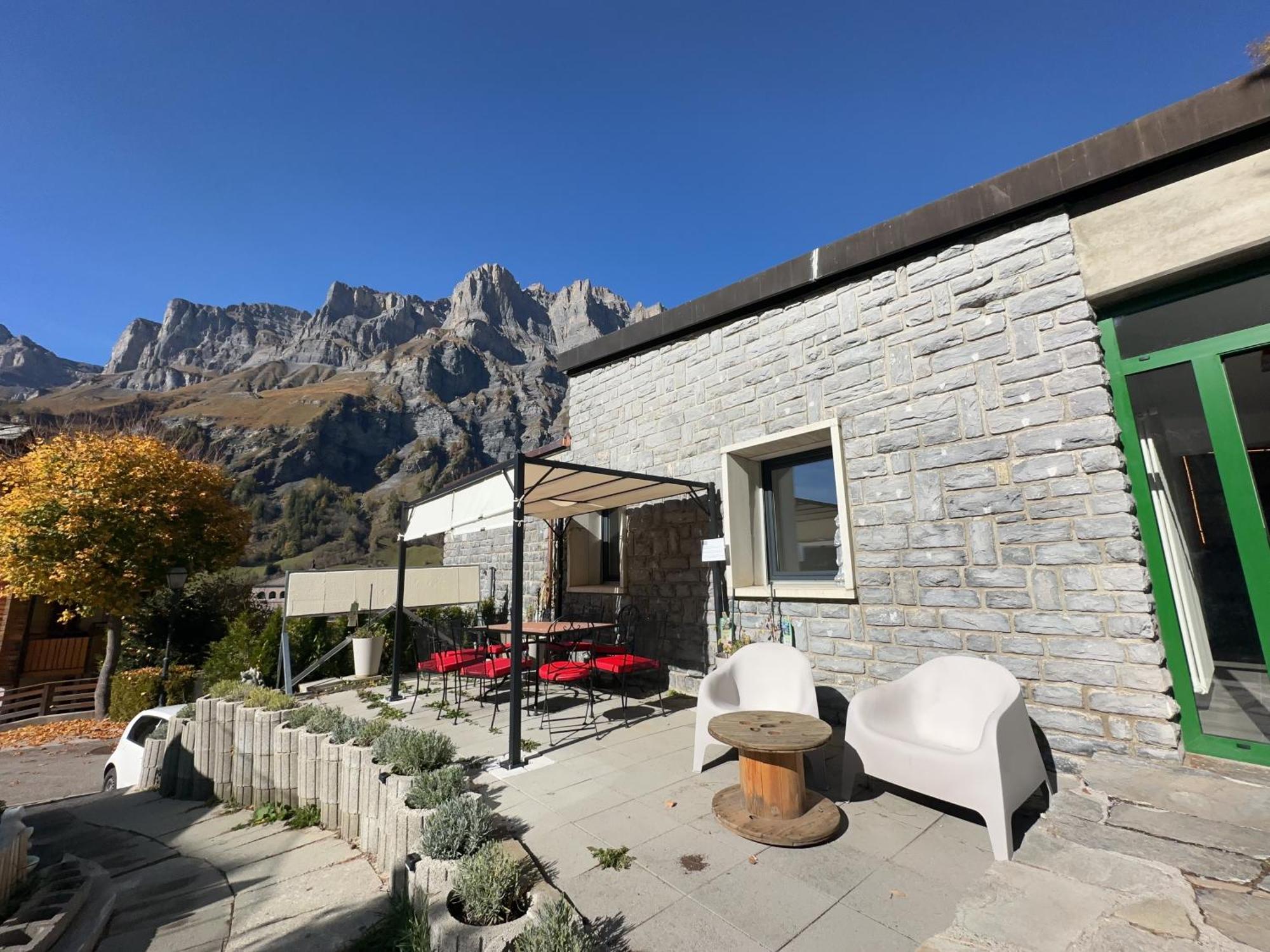 Center, Sauna, View - Haus Linaria Leukerbad Eksteriør bilde